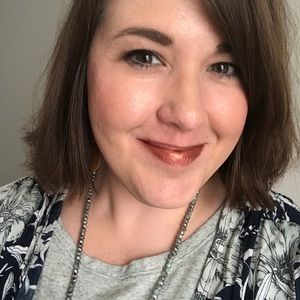 Meet your Posher, Amy